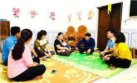 Đồng bào Mông ở Suối Đồng thoát nghèo nhờ nghe theo vận động của đảng viên Giàng Mí Páo
