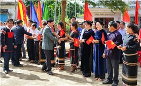 Đồng bào các dân tộc huyện Cư Kuin vui Ngày hội Đại đoàn kết toàn dân tộc