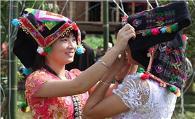 Nét đẹp trang phục truyền thống dân tộc Thái Lai Châu