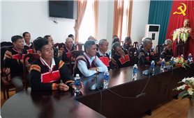 Vụ Công tác Dân tộc địa phương gặp mặt Đoàn đại biểu Người có uy tín thị xã Ayun Pa, tỉnh Gia Lai