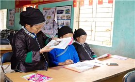 Hà Giang: Vận động người dân xóa mù chữ để xóa nghèo