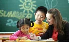 Ban hành chương trình đào tạo, cấp chứng chỉ cho người nước ngoài dạy tiếng Anh tại Việt Nam