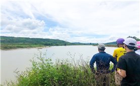 Đắk Nông: Lật thuyền trên sông Krông Nô, 2 người mất tích