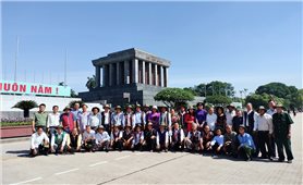 Ban Dân tộc tỉnh Thừa Thiên Huế: Tổ chức Đoàn đại biểu Người có uy tín đi thăm quan, học tập kinh nghiệm