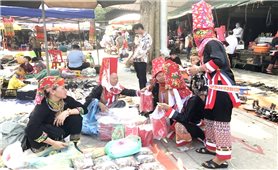 Chợ phiên vùng cao Bình Liêu - “Điểm hẹn” văn hóa của đồng bào các dân tộc