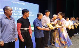 Ủy ban Dân tộc gặp mặt đoàn đại biểu Người có uy tín trong đồng bào DTTS tỉnh Sơn La