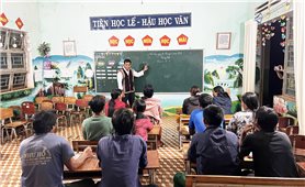 Gia Lai: Khai giảng lớp xóa mù chữ xã Ia Phí