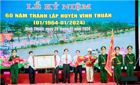 Kiên Giang: Huyện Vĩnh Thuận đón nhận Huân chương Lao động hạng Nhất