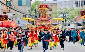 Nỗ lực bảo tồn, phát huy di sản văn hóa phi vật thể Lễ hội đền Kỳ Cùng – Tả Phủ