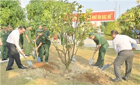 Bộ đội Biên phòng tỉnh Kiên Giang phát động “Tết trồng cây đời đời nhớ ơn Bác Hồ” năm 2024