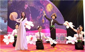 Điện Biên: Liên hoan nghệ thuật Xòe Thái, khèn Mông và trang phục truyền thống các dân tộc