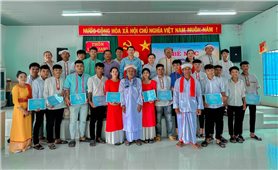 Truyền dạy nhạc cụ truyền thống Chăm tại huyện Hàm Thuận Bắc