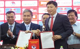 Ra mắt HLV trưởng Đội tuyển Bóng đá Việt Nam