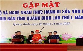 Chàng trai trẻ miệt mài sưu tầm, hiến tặng hàng trăm cổ vật văn hóa