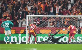 Champions League: Galatasaray quật ngã Liverpool 1-0 trên sân nhà, Osimhen ghi dấu ấn