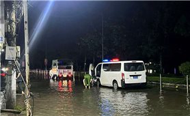 Cần Thơ: Rò rỉ điện khi triều cường đang dâng cao khiến 2 học sinh tử vong thương tâm