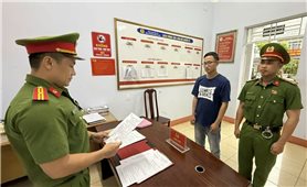 Bắt cựu Phó phòng ngân hàng lừa đảo 4,8 tỷ đồng