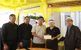 Đoàn công tác UBND tỉnh Đắk Lắk thăm viếng, chia buồn gia đình Chủ tịch xã gặp nạn tử vong khi làm nhiệm vụ