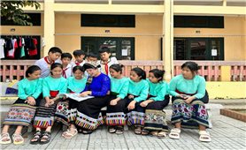 Yêu bản sắc dân tộc, cô giáo dân tộc Thái mở ra hành trình gieo chữ đầy ý nghĩa