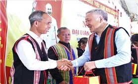 Phó Thủ tướng Nguyễn Hòa Bình: Xây dựng và phát triển khối đại đoàn kết với tinh thần “tắt lửa tối đèn có nhau”