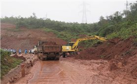 Quảng Ngãi: 28 điểm sạt lở, Quốc lộ 24 có nguy cơ bị chia cắt