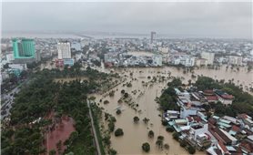 Mưa lũ tại các tỉnh miền Trung làm 102 người chết và mất tích, thiệt hại về kinh tế hơn 13 nghìn tỷ đồng