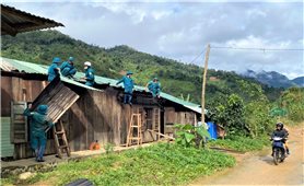 Quảng Ngãi: Huy động các lực lượng hỗ trợ đồng bào DTTS khắc phục hậu quả bão số 13