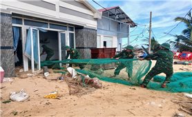 Thắm tình quân - dân trong bão lũ