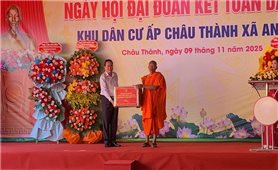 Chủ tịch Quốc hội Trần Thanh Mẫn dự Ngày hội Đại đoàn kết toàn dân tộc tại thành phố Cần Thơ