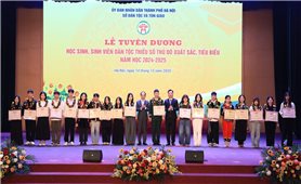 TP. Hà Nội: Tuyên dương 200 học sinh, sinh viên DTTS xuất sắc, tiêu biểu năm học 2024 - 2025