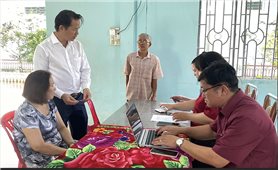 TP. Cần Thơ: Phường Vĩnh Châu đưa dịch vụ hành chính công đến Nhà dưỡng lão Đức Thọ