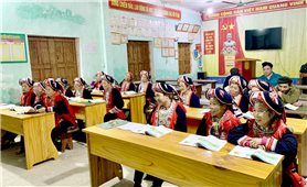 Tuyên Quang: Nỗ lực xoá mù chữ, xây dựng xã hội học tập