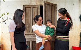 Lợi ích kép từ giảm nghèo thông tin ở xã Cư M’gar