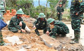 Thủ tướng yêu cầu hằng tuần báo cáo tiến độ xây dựng, sửa chữa nhà cho Nhân dân sau bão, lũ