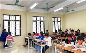 Học sinh vùng biên Thanh Hóa trở lại trường học sau Tết đông đủ