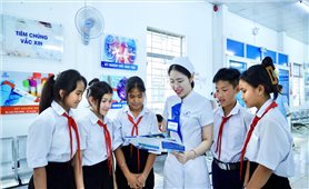 Gia Lai: Khám, chữa bệnh miễn phí cho học sinh DTTS