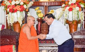 Thứ trưởng Bộ Dân tộc và Tôn giáo Nguyễn Hải Trung thăm, chúc Tết Chôl Chnăm Thmây đồng bào Khmer tại Bạc Liêu