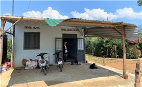 Góc khuất từ những căn “nhà tình thương” ở ĐăkTô: Hỗ trợ đồng bào DTTS tiền xây nhà, đồng bào DTTS phải bán đất, vay tiền đóng tiền đối ứng (Bài 1)