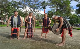 Tiếng Tíc vẫn vang lên giữa núi rừng Nam Giang