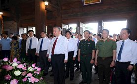 Tổng Bí thư Tô Lâm dâng hương tưởng niệm Chủ tịch Hồ Chí Minh tại Khu Di tích Kim Liên
