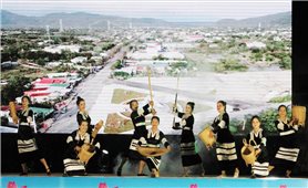 Rực rỡ Đêm hội Raglay Ninh Thuận