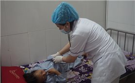 Lào Cai: Tăng cường điều trị, phòng bệnh sởi giảm thiểu số ca biến chứng nặng