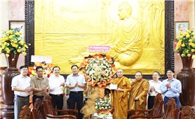 Lãnh đạo tỉnh Đắk Lắk chúc mừng cơ sở Phật giáo nhân dịp Lễ Phật đản
