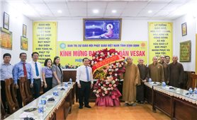 Lãnh đạo UBND tỉnh Bình Định thăm các tổ chức Phật giáo nhân dịp Lễ Phật đản