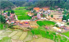 “Khoảng lặng” không nói đủ bằng lời