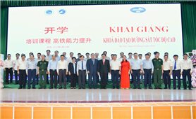 Khai giảng khóa đào tạo đầu tiên về đường sắt tốc độ cao