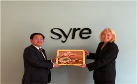 Bình Định trao Giấy chứng nhận đăng ký đầu tư cho Công ty SYRE Impact AB tại Thụy Điển