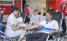 Lan tỏa yêu thương từ những giọt máu nghĩa tình tại Ngày hội Hiến máu nhân đạo SCTV 2025