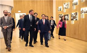 Thủ tướng Phạm Minh Chính và Phu nhân tìm hiểu mô hình hợp tác công tư về văn hóa ở Tallinn
