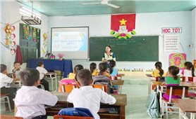 Ninh Thuận: Chăm lo dạy học tiếng Raglay trong các trường phổ thông